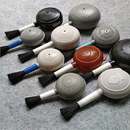 Escova de sopro de urso de desenho animado para limpeza de escopos ou ranhuras